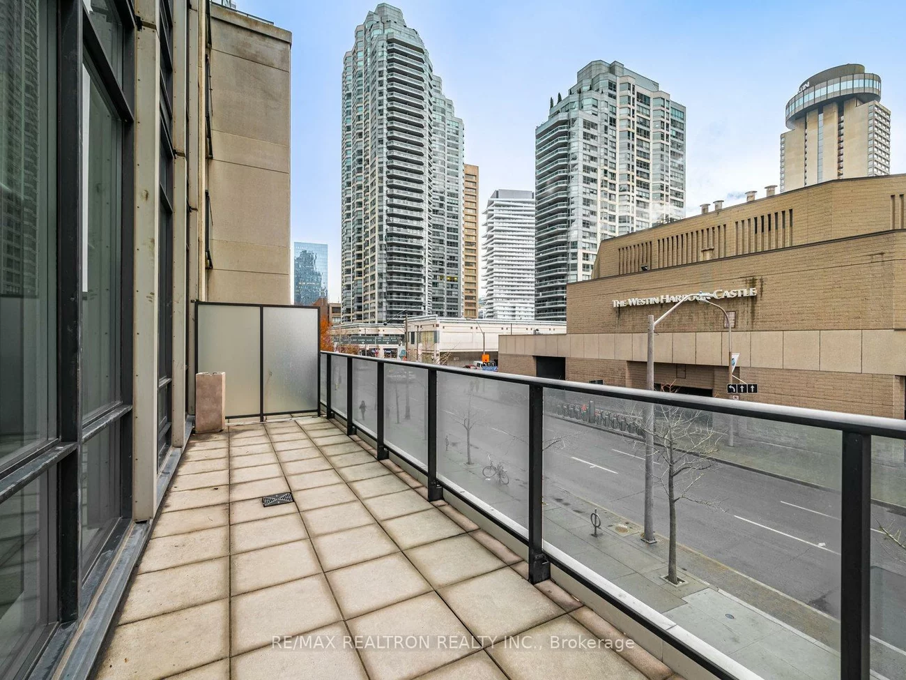 33, Bay, Waterfront Communities C1, Toronto