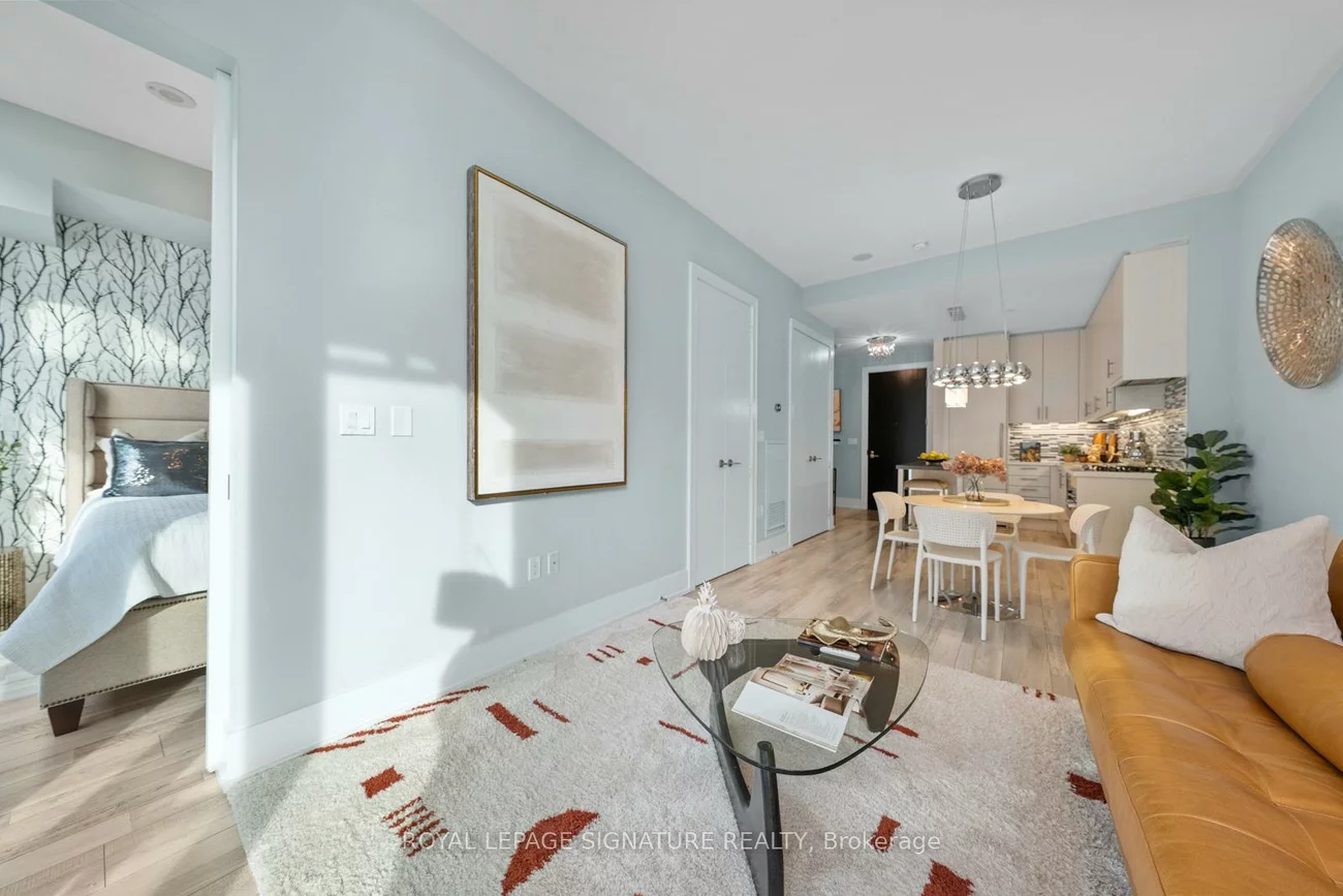 39, Queens, Waterfront Communities C8, Toronto