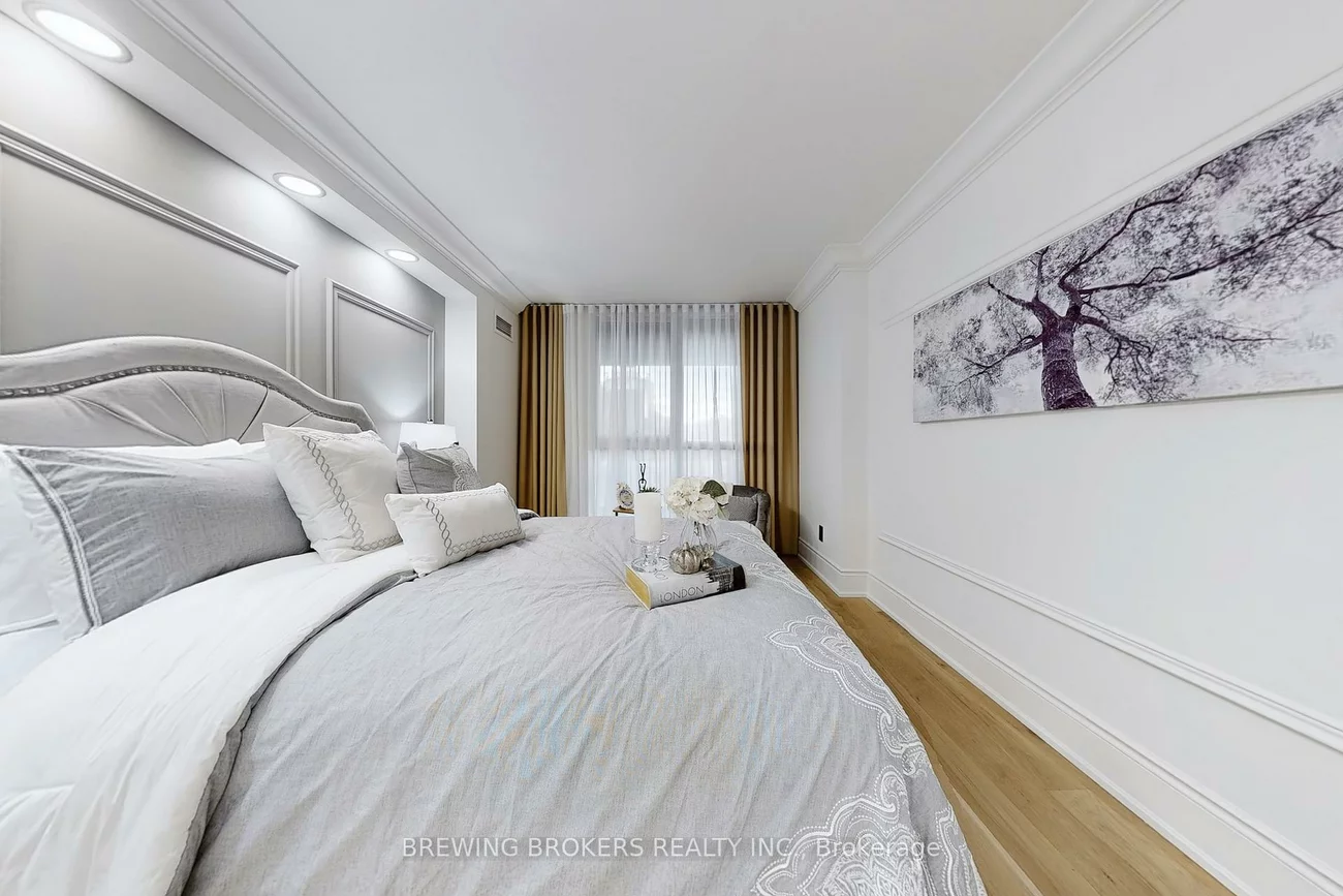 278, Bloor, Rosedale-Moore Park, Toronto