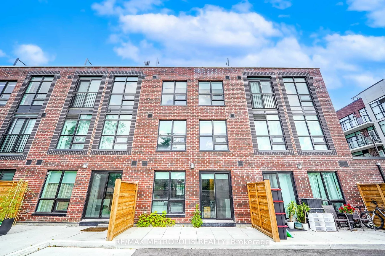 871, Sheppard, Clanton Park, Toronto