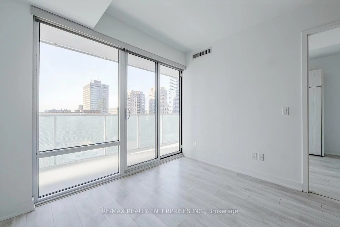 501, Yonge, Church-Yonge Corridor, Toronto