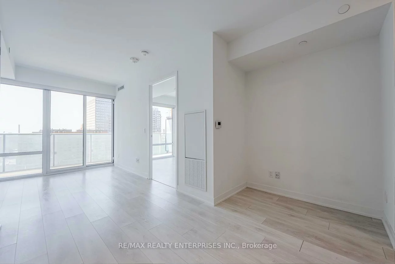 501, Yonge, Church-Yonge Corridor, Toronto