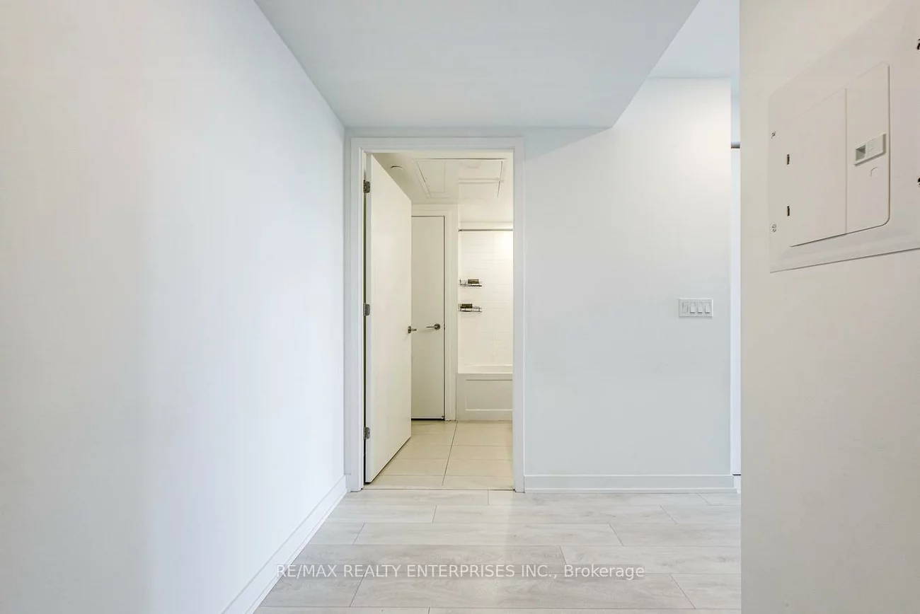 501, Yonge, Church-Yonge Corridor, Toronto