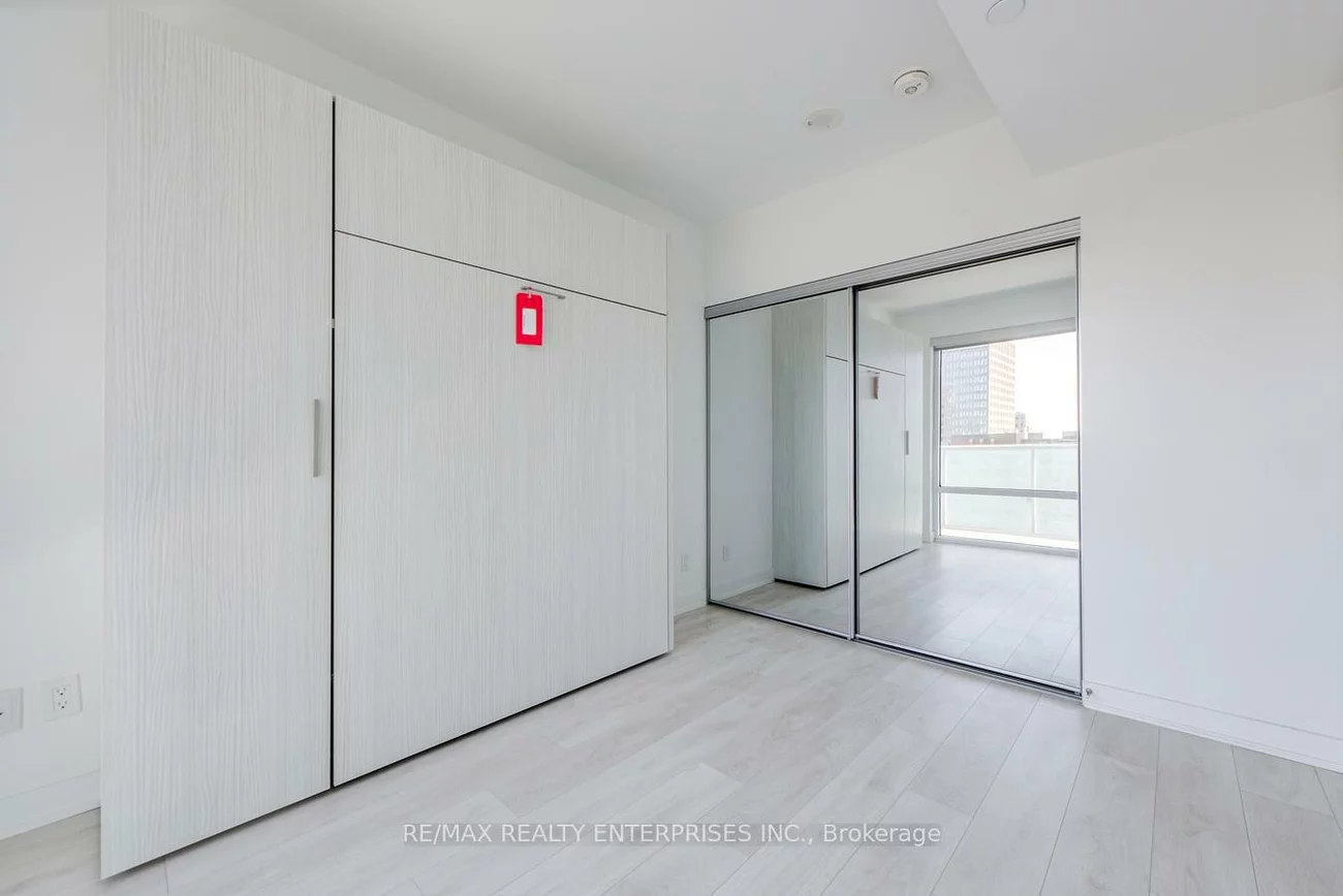 501, Yonge, Church-Yonge Corridor, Toronto