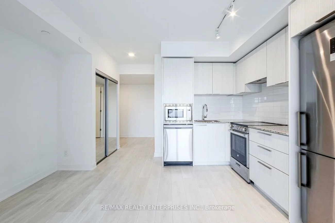 501, Yonge, Church-Yonge Corridor, Toronto