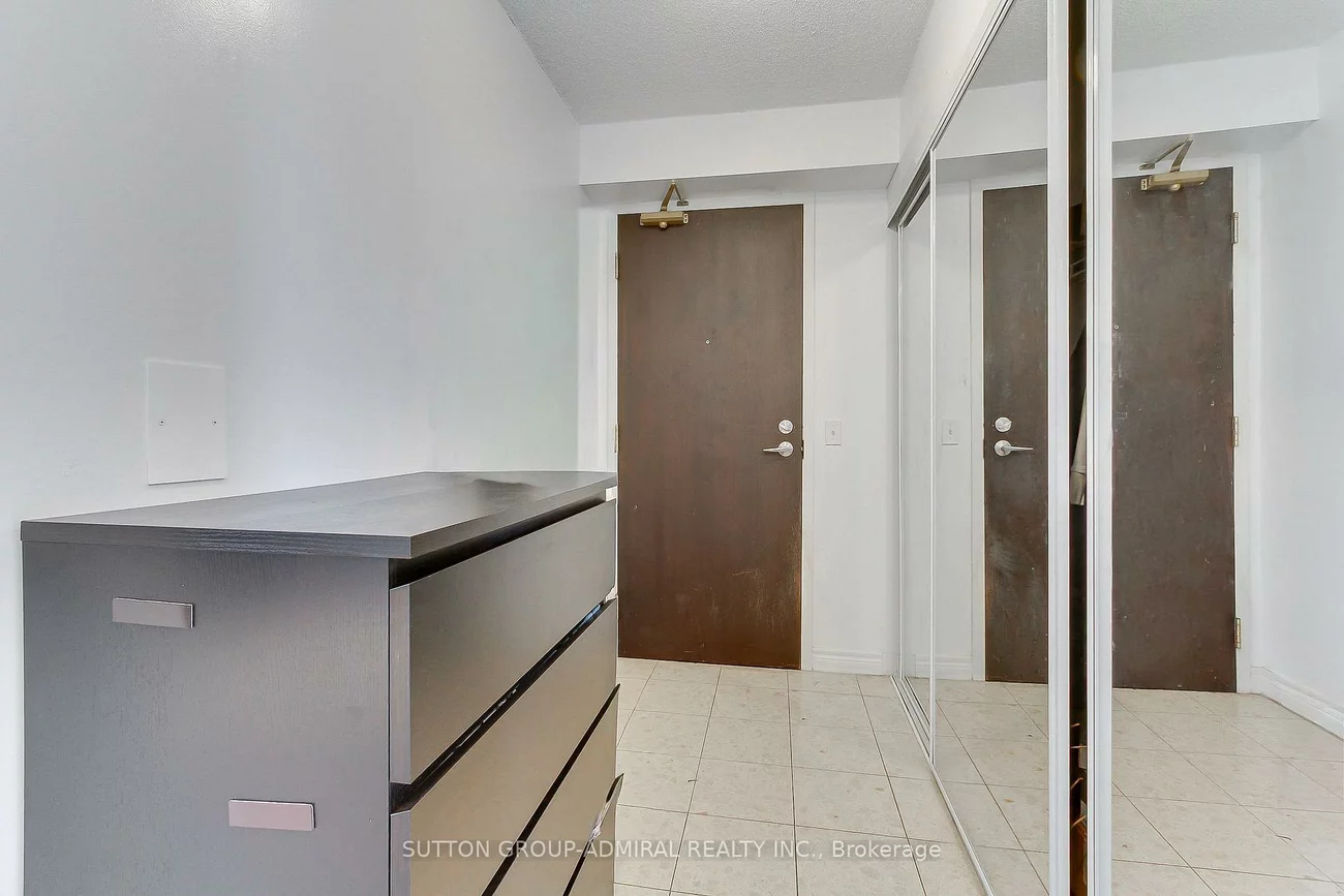 30, Grand Trunk, Waterfront Communities C1, Toronto