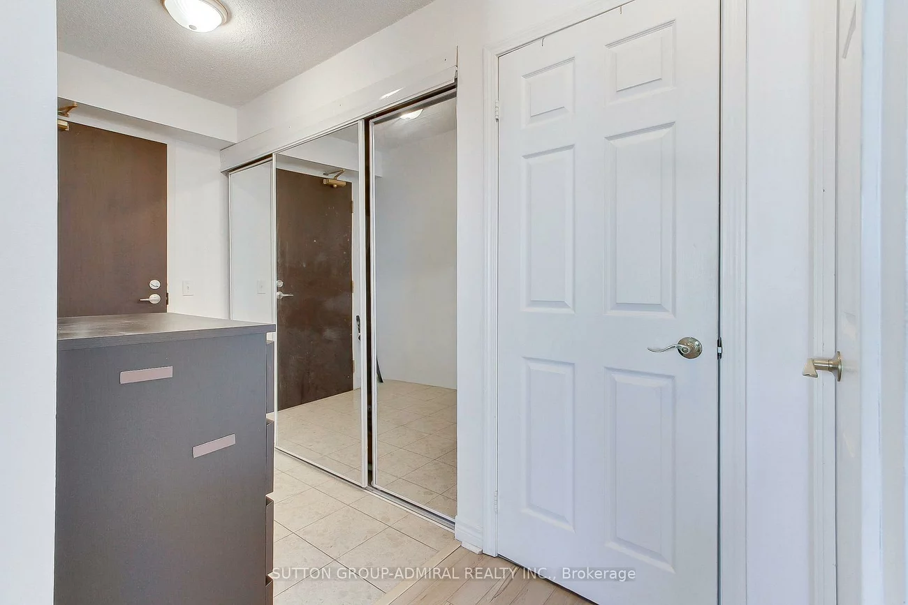 30, Grand Trunk, Waterfront Communities C1, Toronto