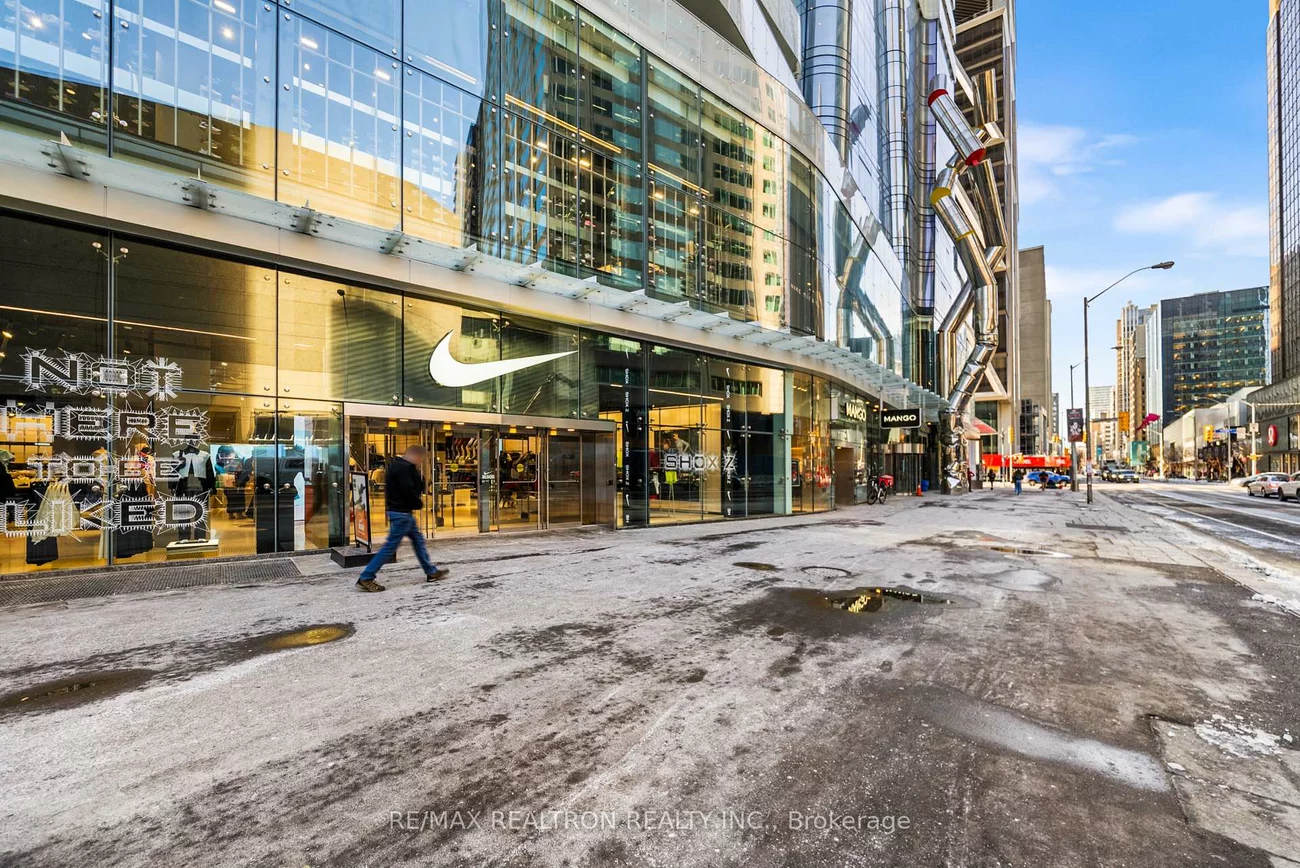 1, Bloor, Church-Yonge Corridor, Toronto