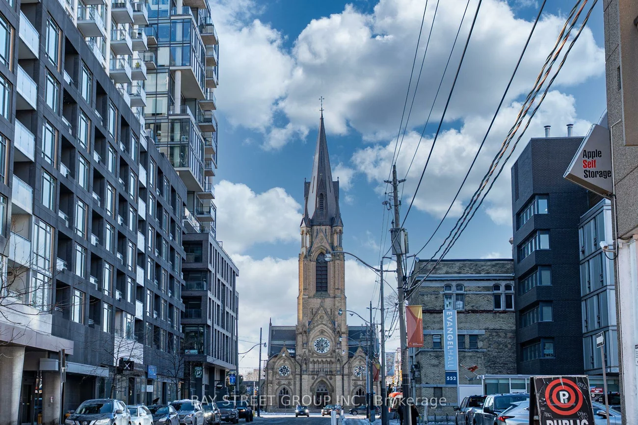 501, Adelaide, Waterfront Communities C1, Toronto