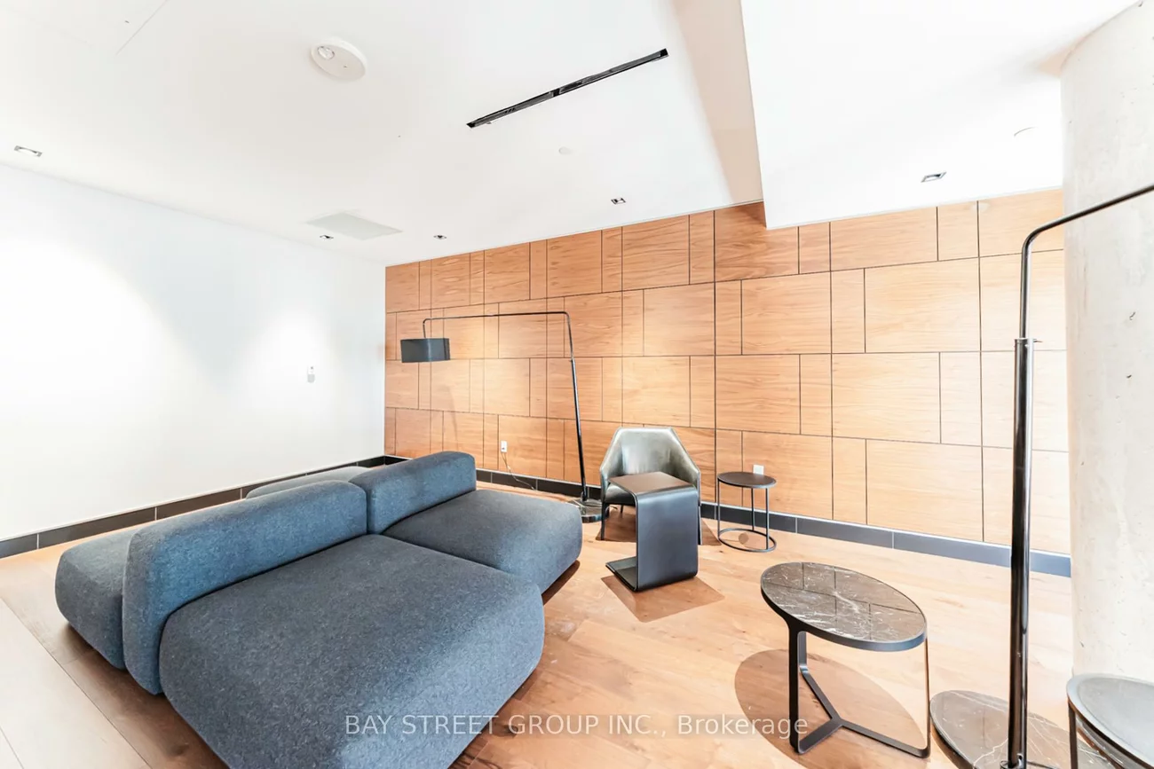 501, Adelaide, Waterfront Communities C1, Toronto