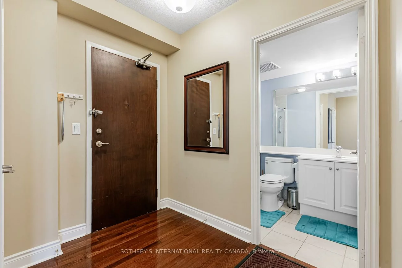 10, Delisle, Yonge-St. Clair, Toronto