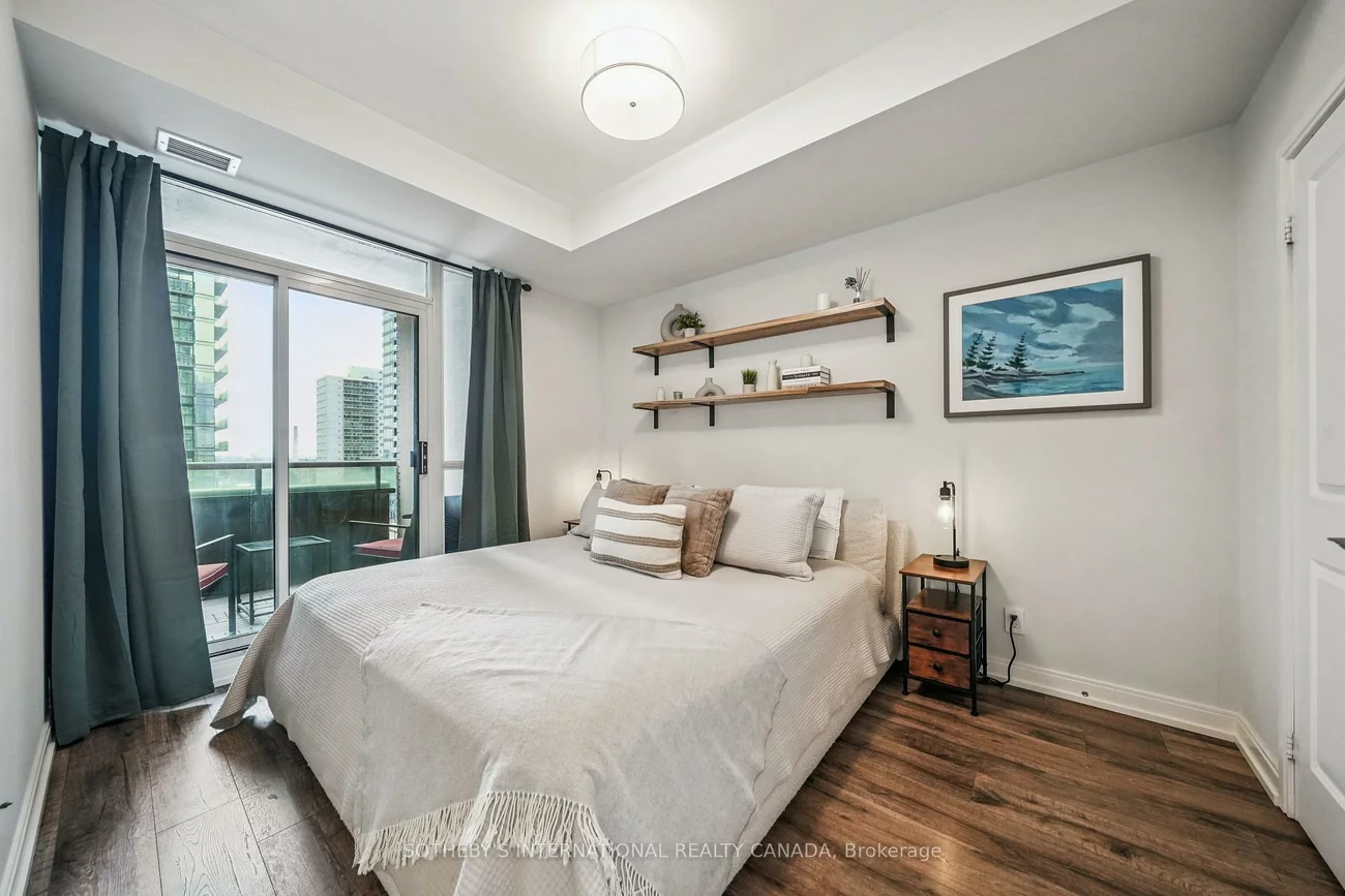 88, Broadway, Mount Pleasant West, Toronto