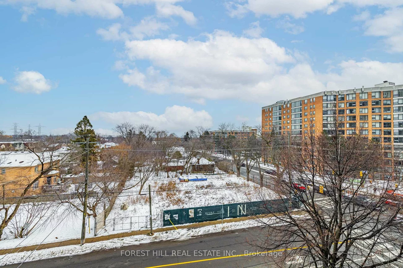 39, Pemberton, Willowdale East, Toronto