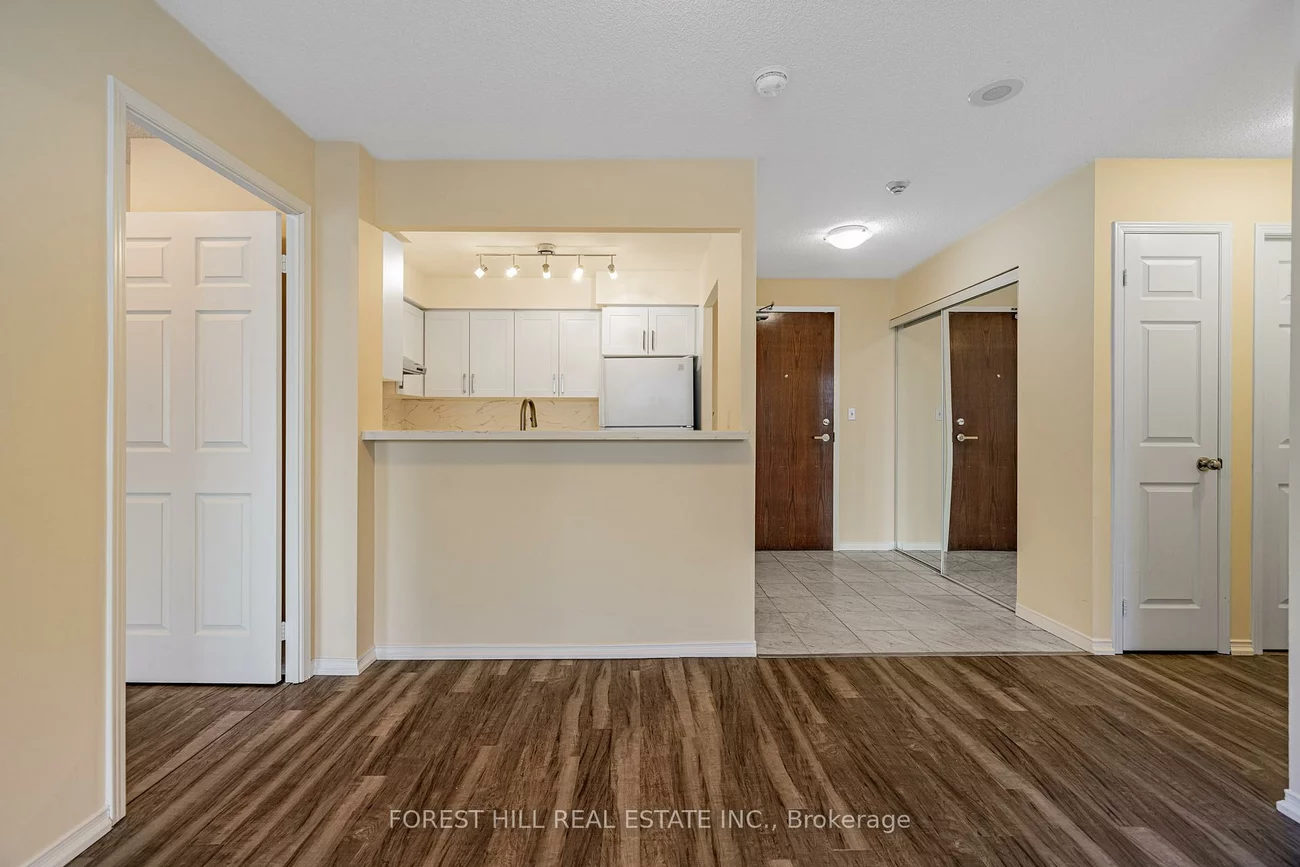 39, Pemberton, Willowdale East, Toronto