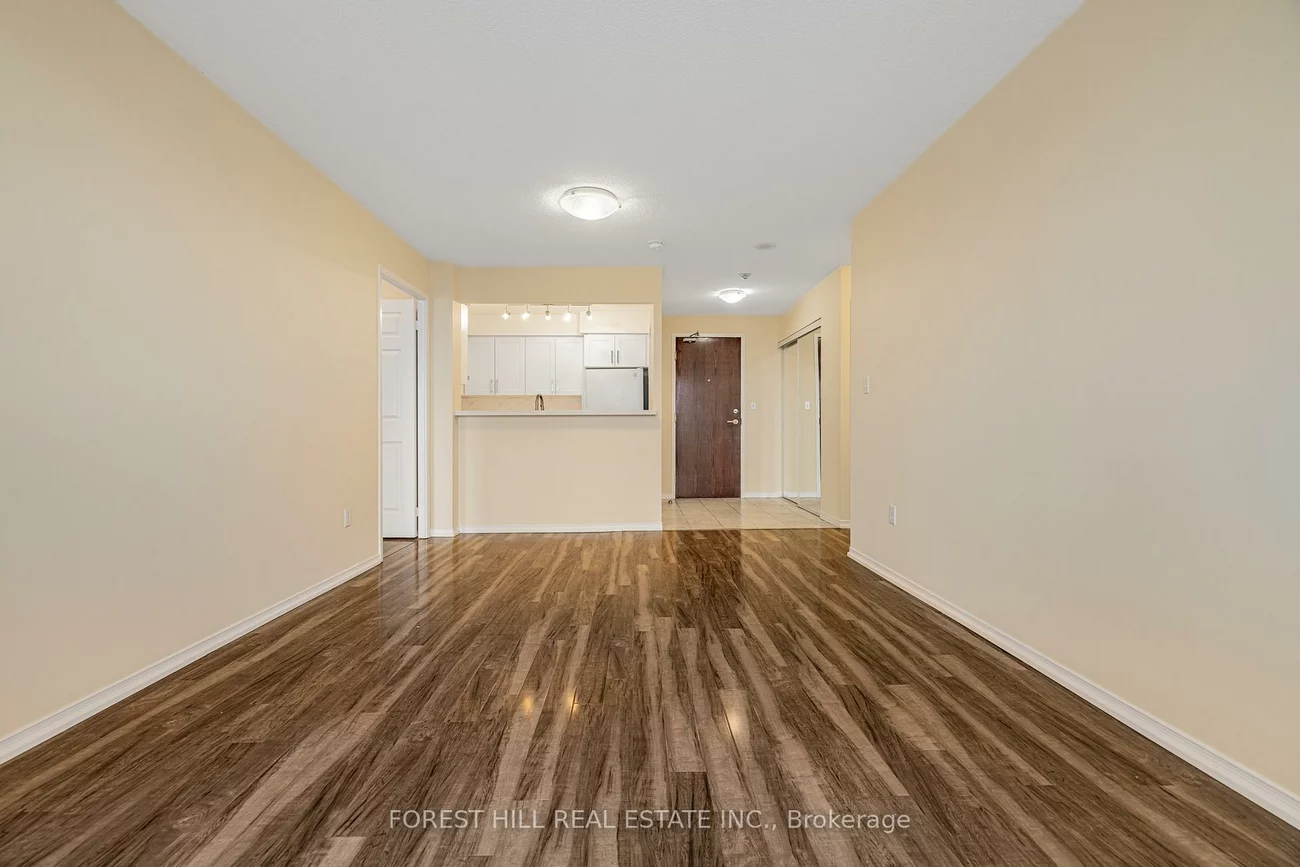 39, Pemberton, Willowdale East, Toronto