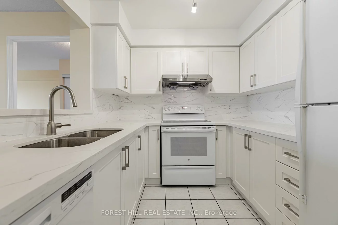 39, Pemberton, Willowdale East, Toronto
