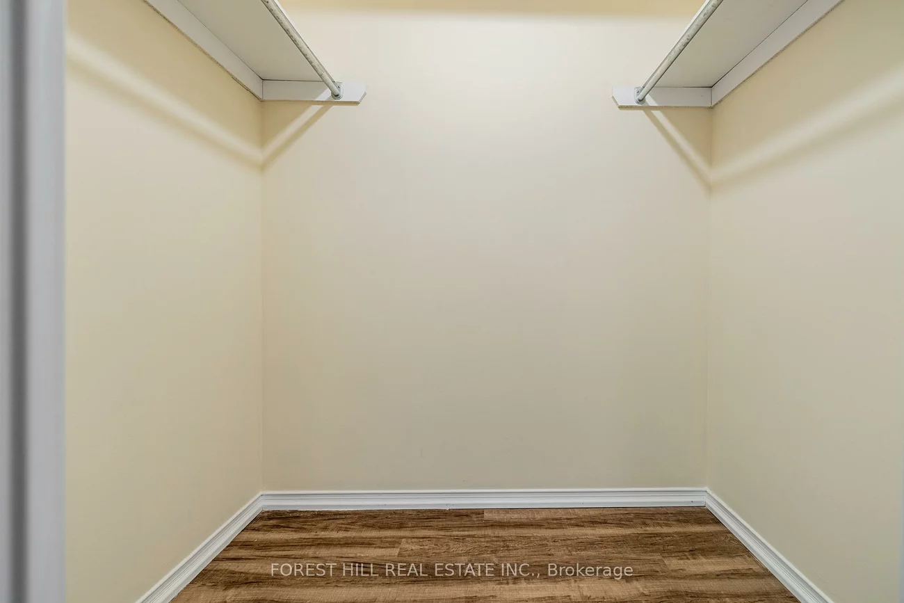 39, Pemberton, Willowdale East, Toronto