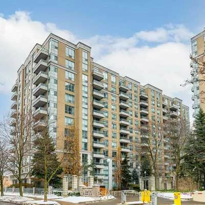 39, Pemberton, Willowdale East, Toronto