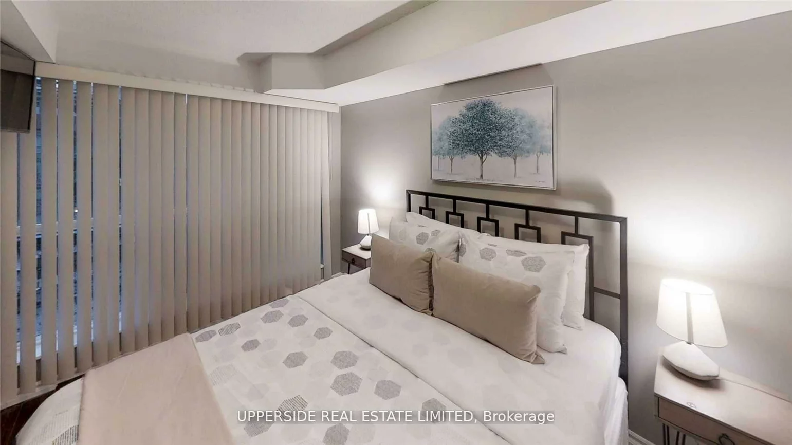 250, Wellington, Waterfront Communities C1, Toronto