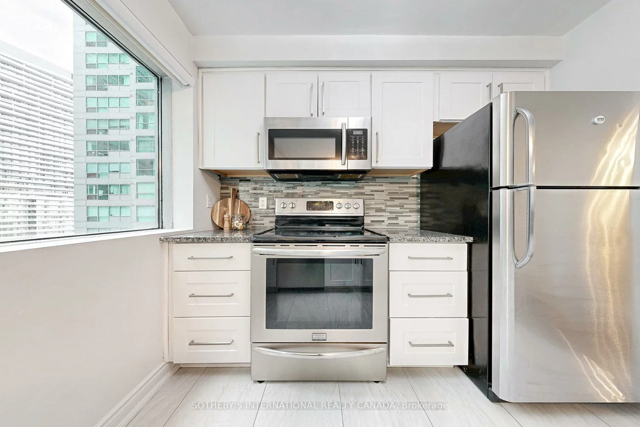 10, Queens, Waterfront Communities C1, Toronto