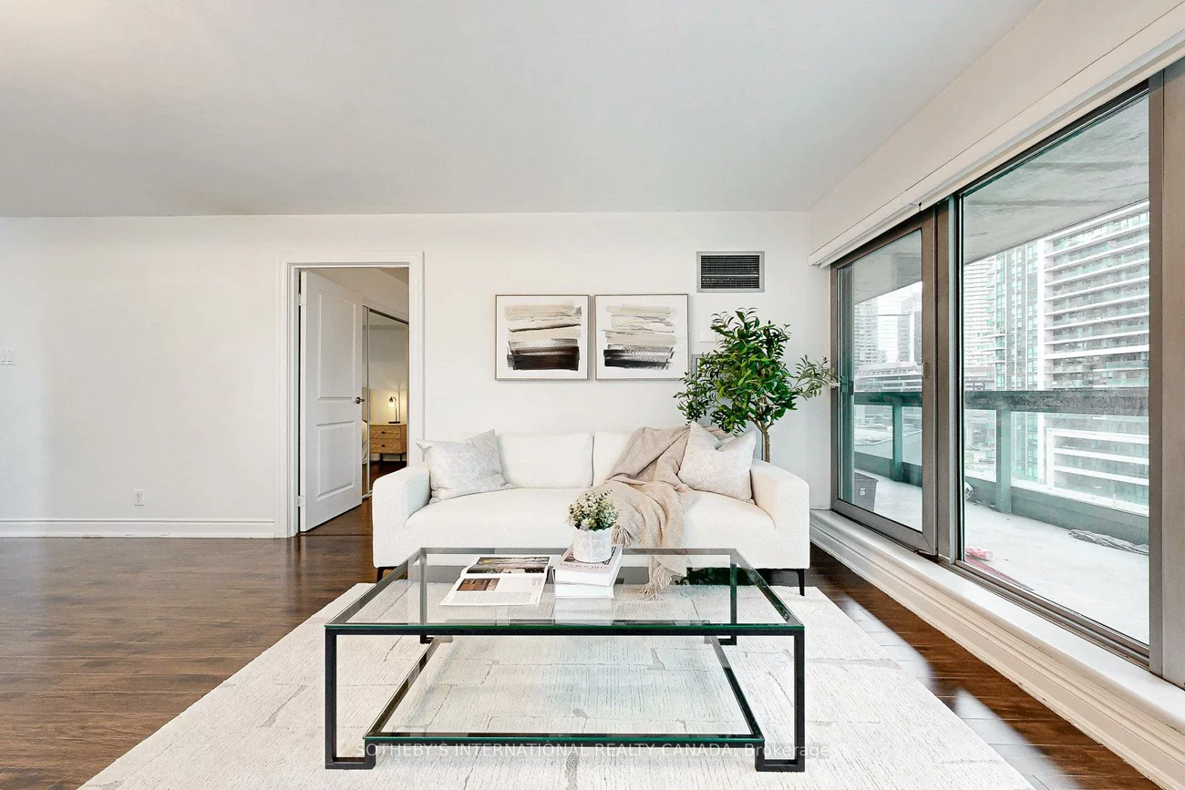 10, Queens, Waterfront Communities C1, Toronto