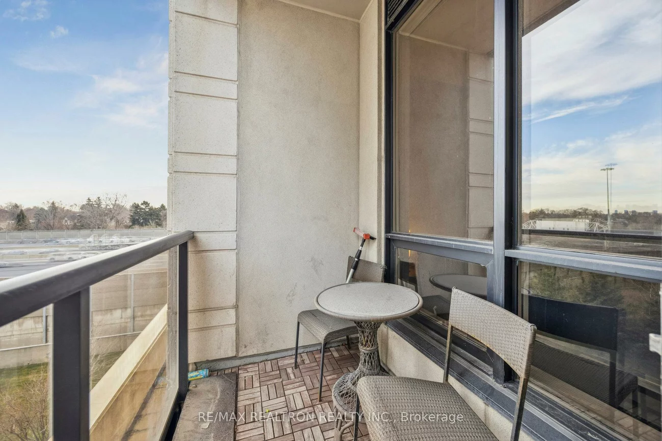 100, Harrison Garden, Willowdale East, Toronto