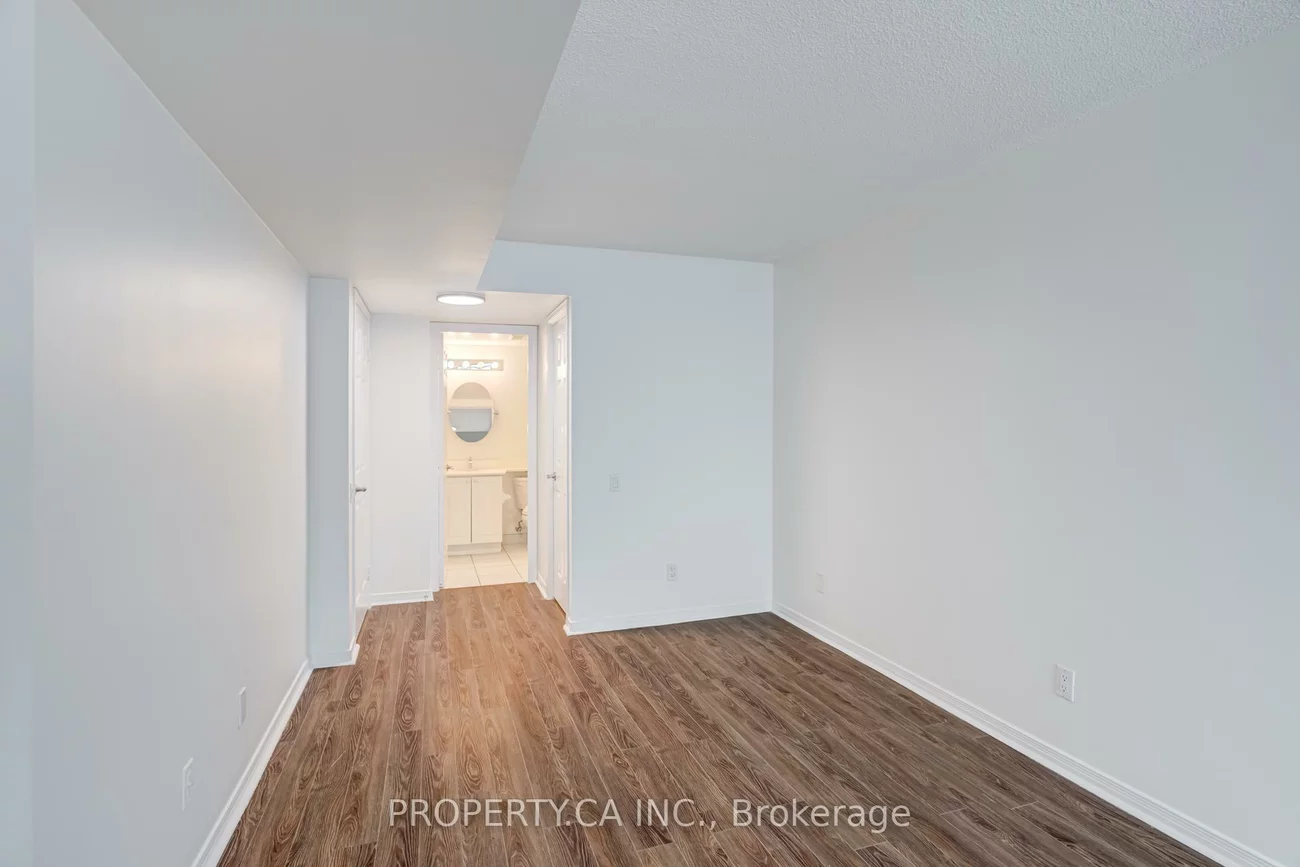 8, Hillcrest, Willowdale East, Toronto