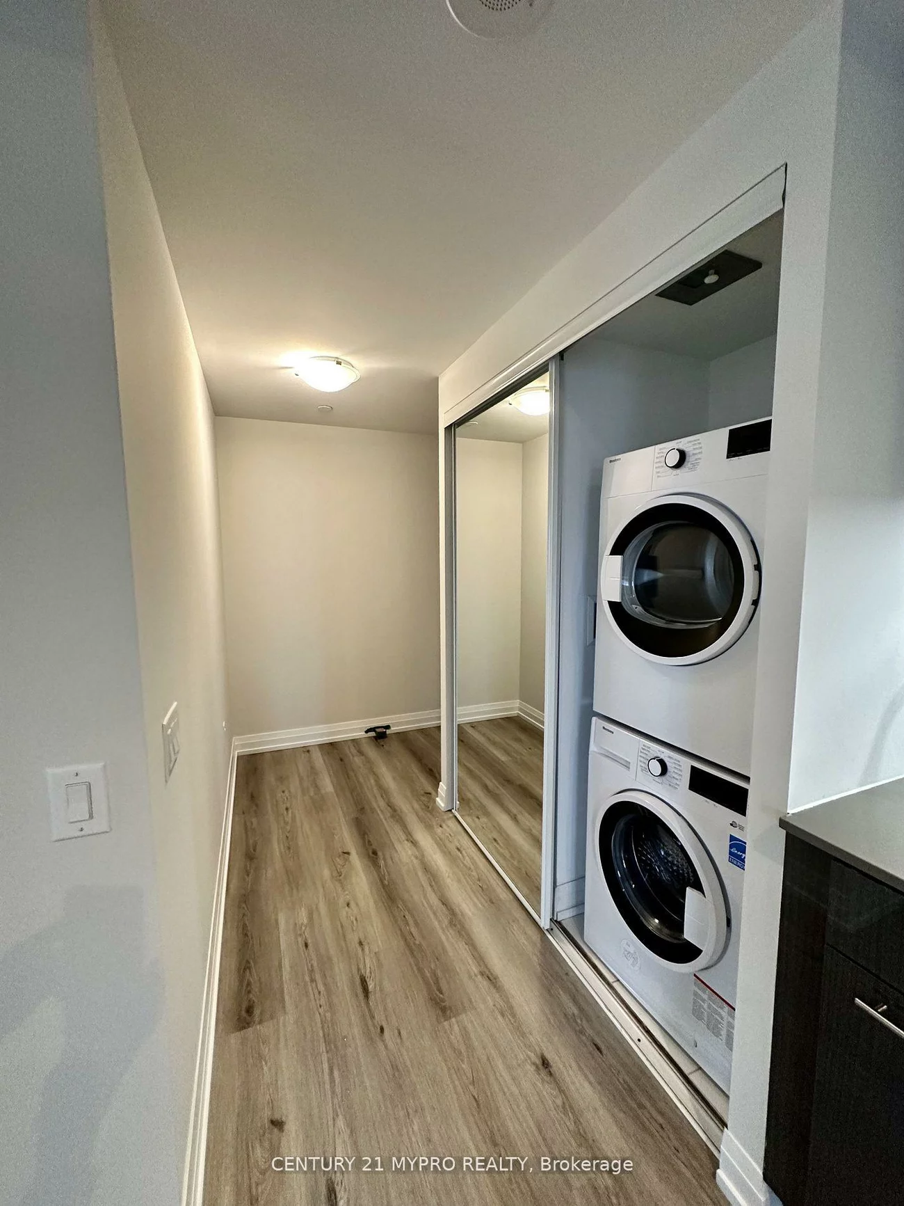 251, Jarvis, Church-Yonge Corridor, Toronto