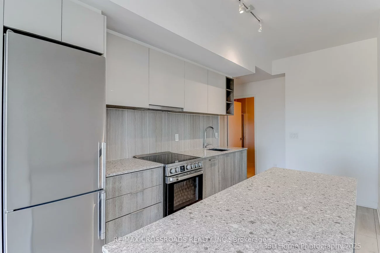 31, Tippett, Clanton Park, Toronto