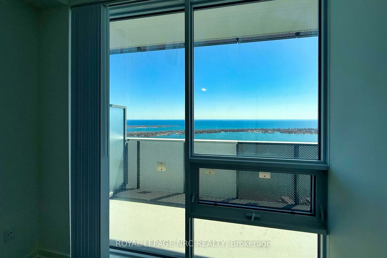 138, Downes, Waterfront Communities C8, Toronto