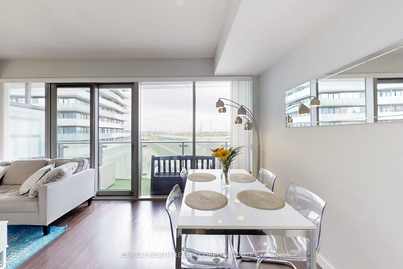 70, Distillery, Waterfront Communities C8, Toronto