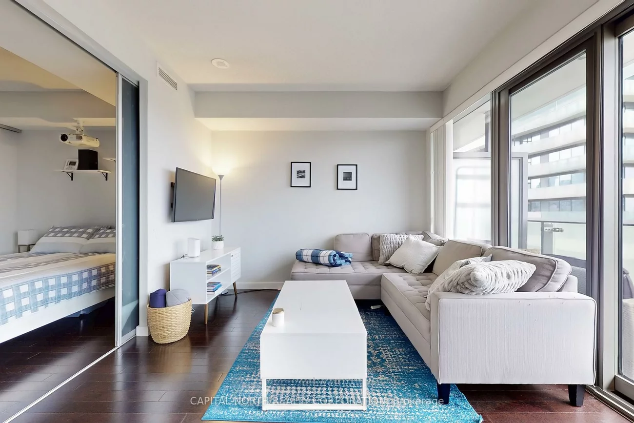 70, Distillery, Waterfront Communities C8, Toronto