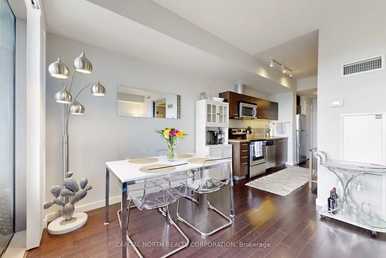 70, Distillery, Waterfront Communities C8, Toronto