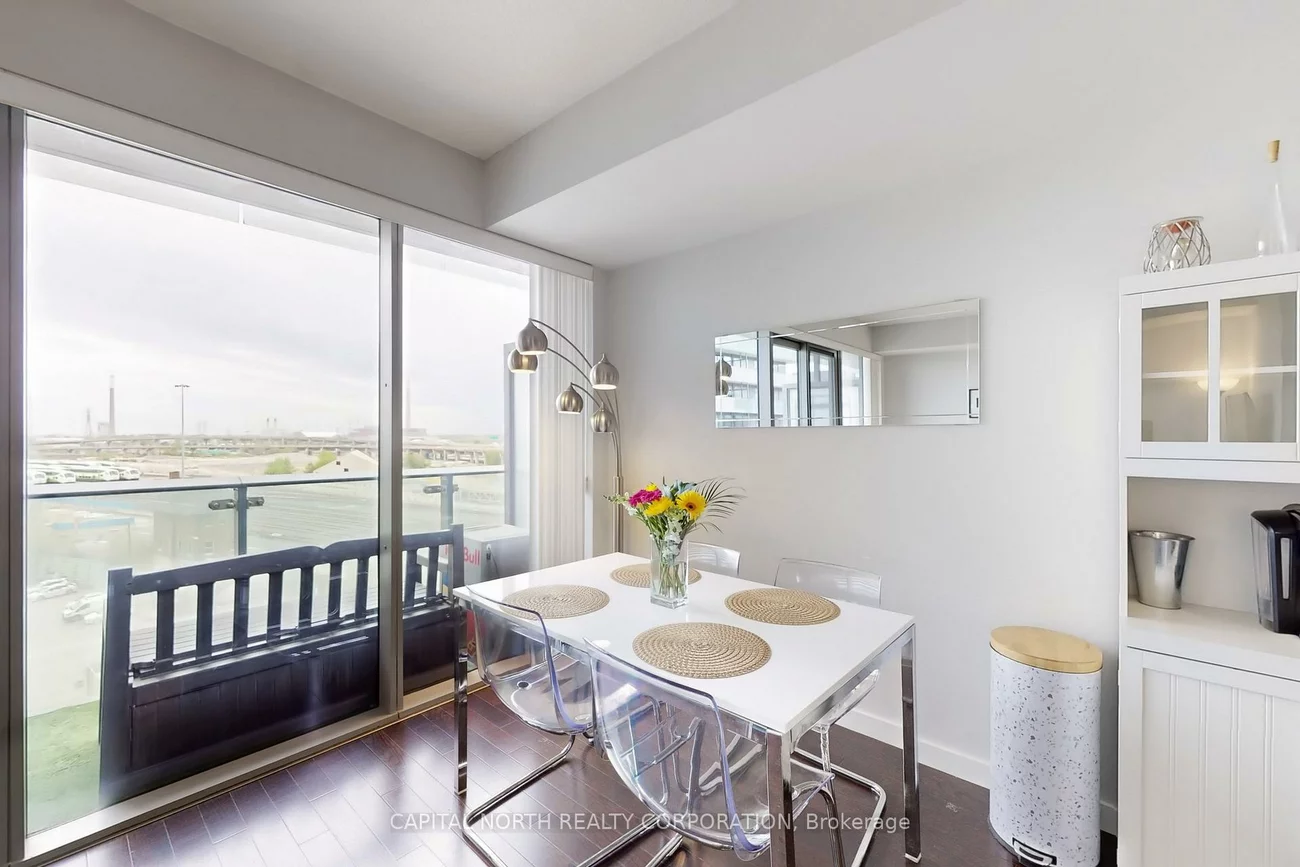 70, Distillery, Waterfront Communities C8, Toronto