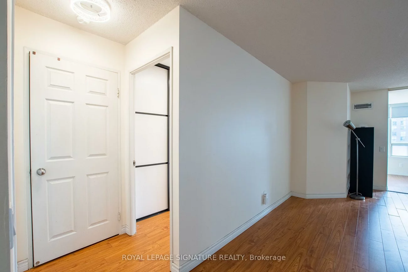 7, Bishop, Newtonbrook East, Toronto