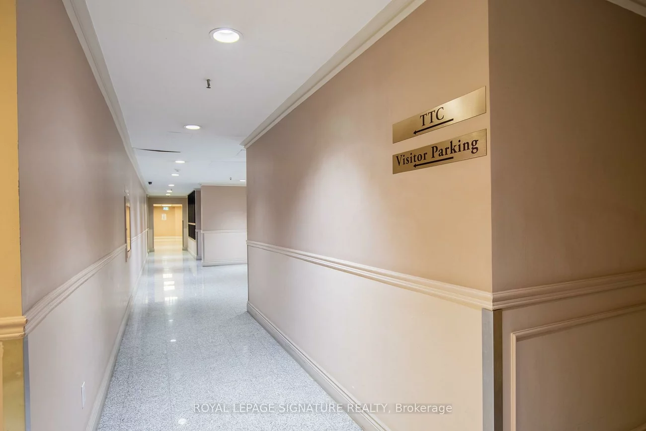 7, Bishop, Newtonbrook East, Toronto