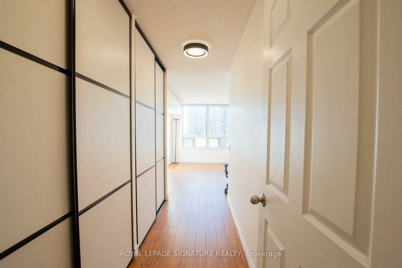 7, Bishop, Newtonbrook East, Toronto