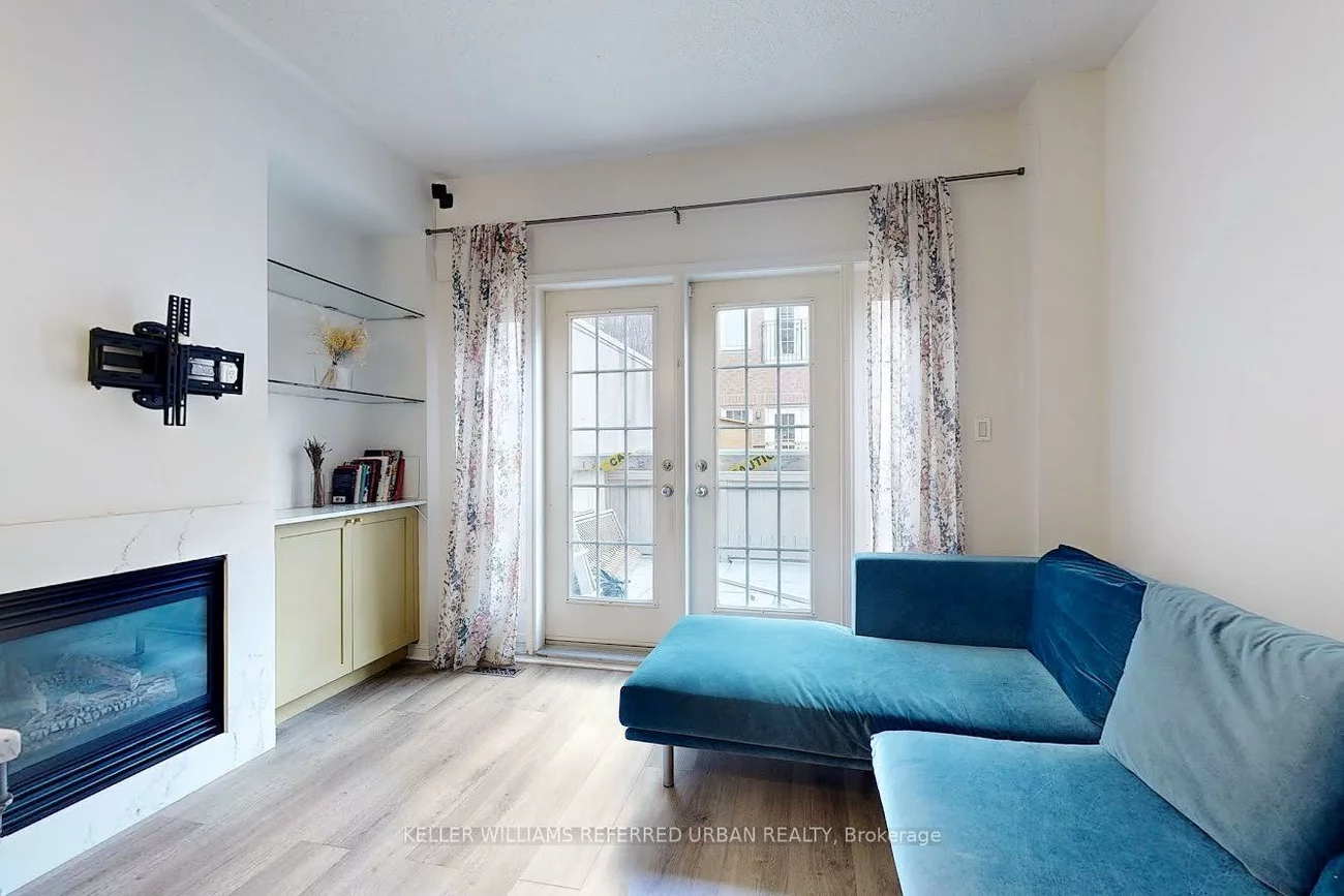 4A, Portland, Waterfront Communities C1, Toronto