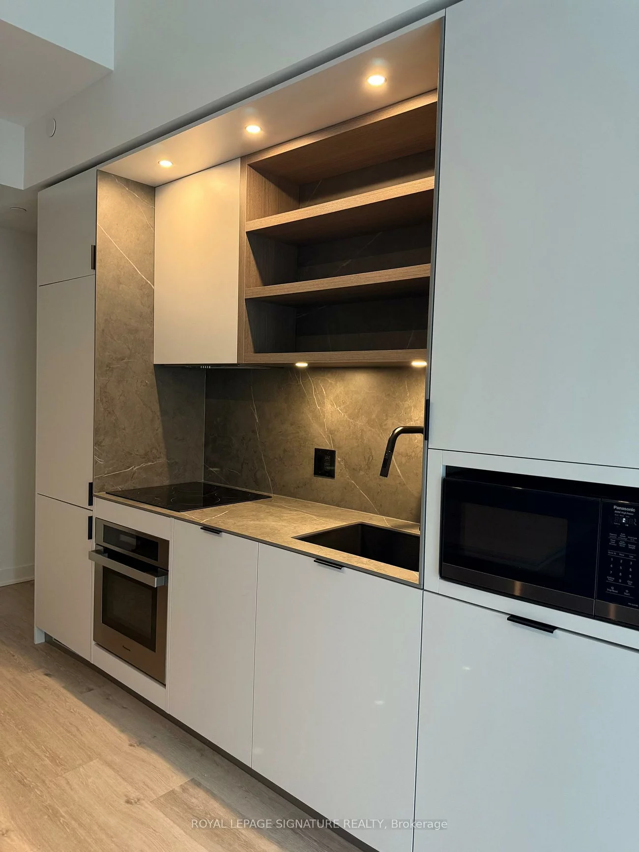 55, Charles, Church-Yonge Corridor, Toronto