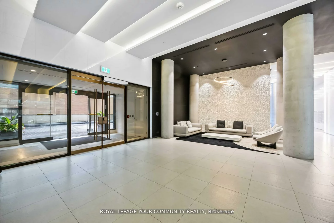 158, Front, Moss Park, Toronto