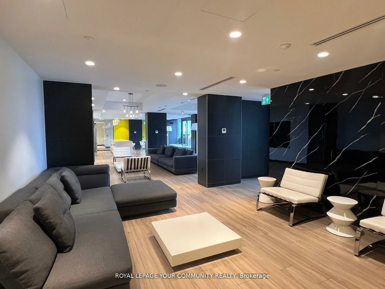 158, Front, Moss Park, Toronto