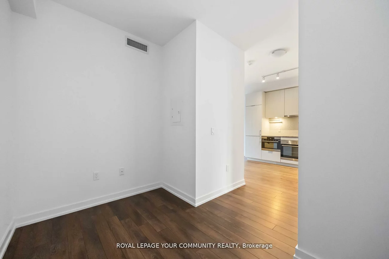 158, Front, Moss Park, Toronto