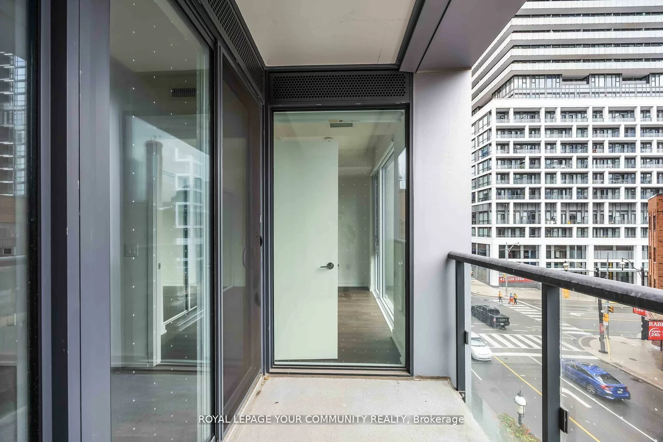 158, Front, Moss Park, Toronto