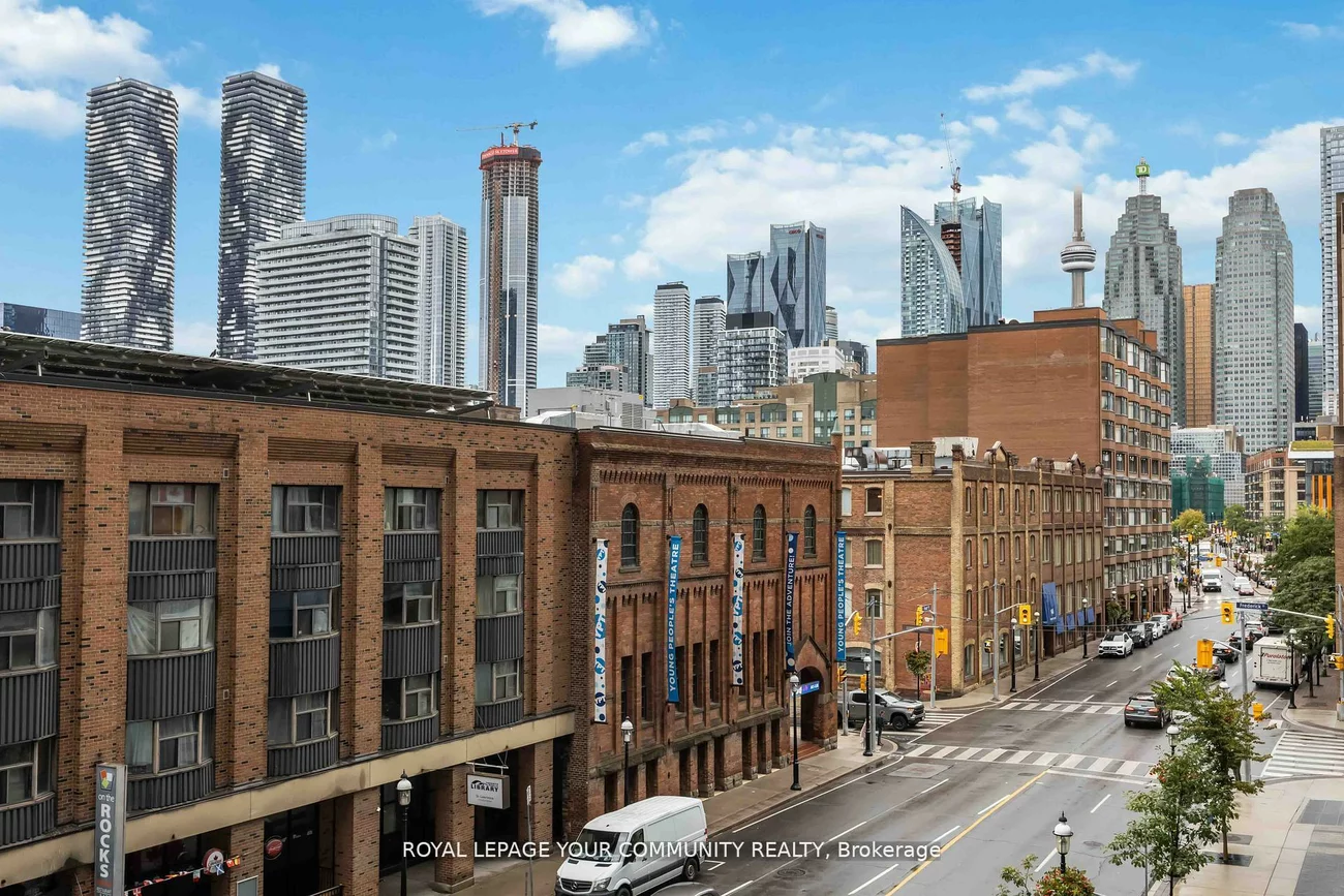 158, Front, Moss Park, Toronto