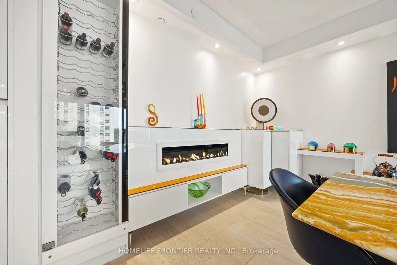 6, Jackes, Rosedale-Moore Park, Toronto