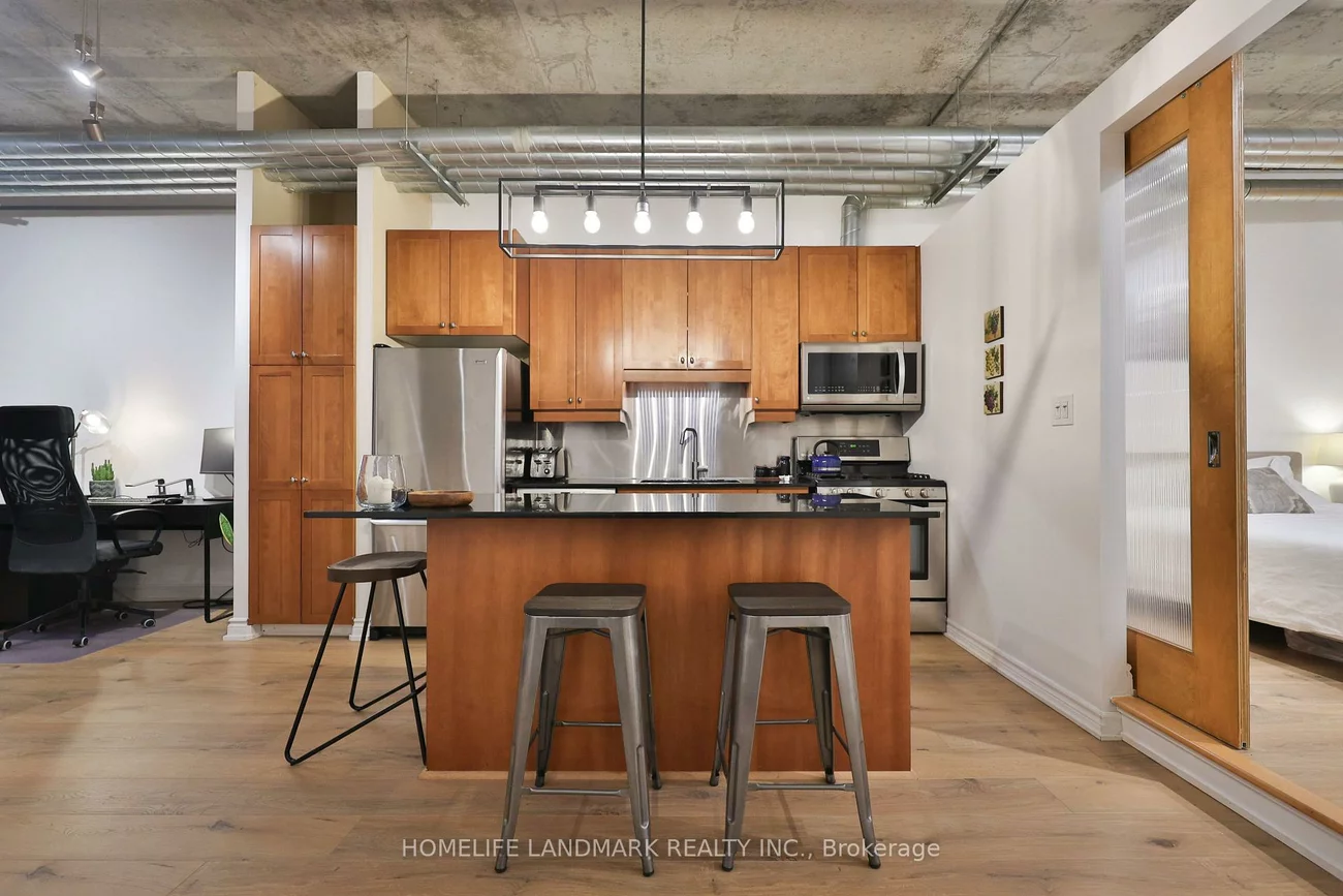 261, King, Moss Park, Toronto