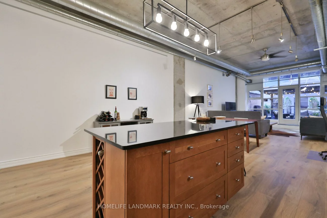 261, King, Moss Park, Toronto