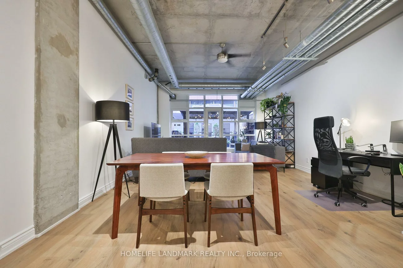 261, King, Moss Park, Toronto