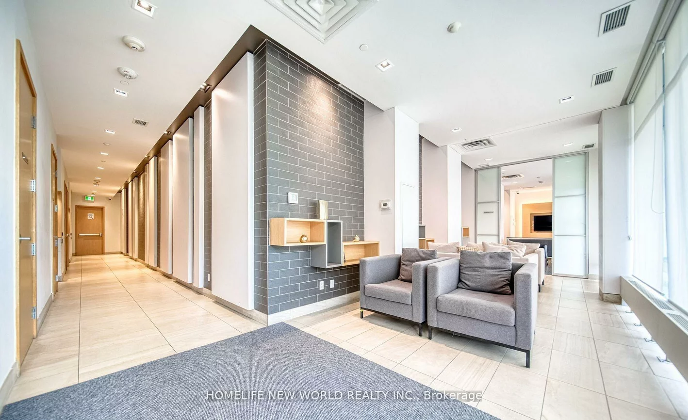 150, Fairview Mall, Don Valley Village, Toronto