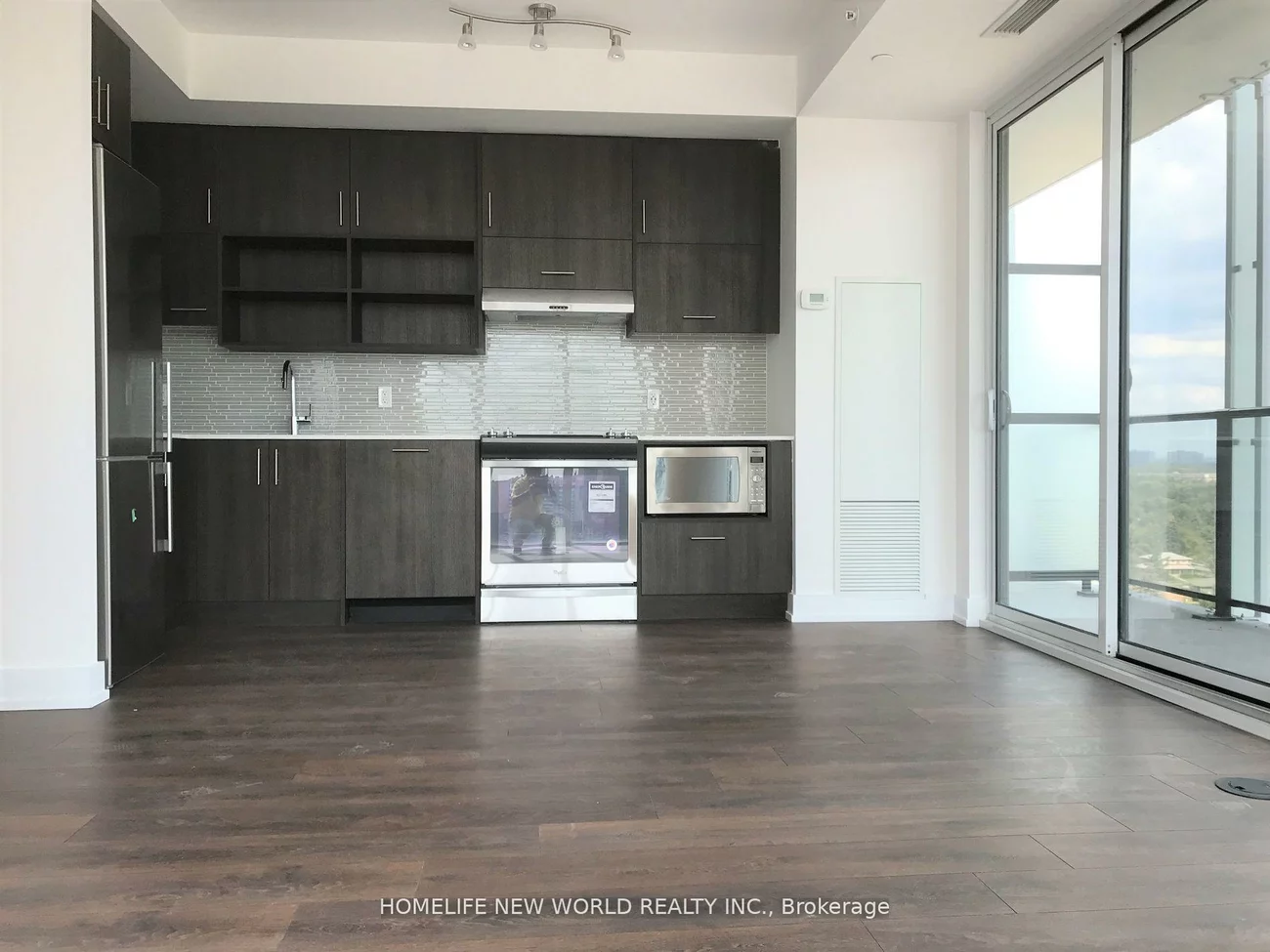 150, Fairview Mall, Don Valley Village, Toronto